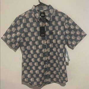 Quiksilver Men's Gray and Red Checkered Shirt